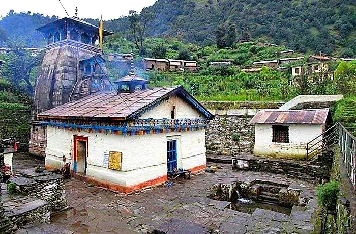 ত্রিযুগিনারায়ণ মন্দির